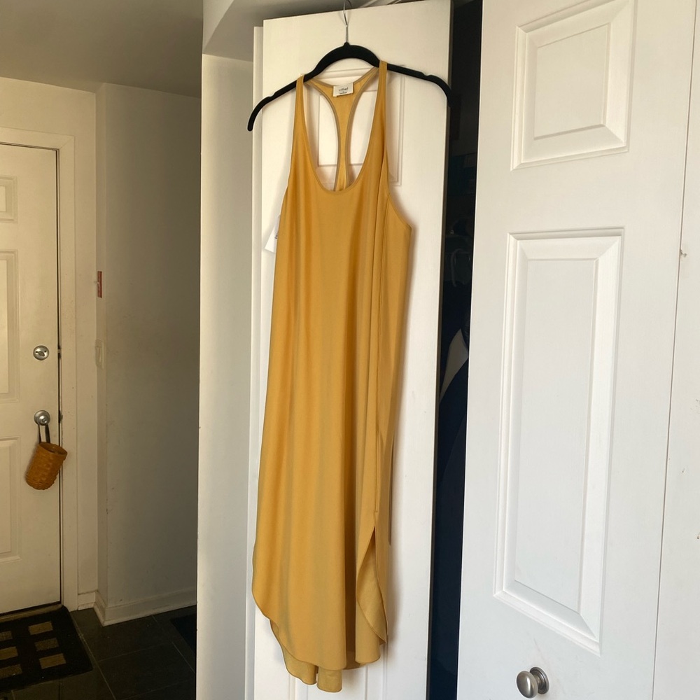 NEVER WORN, WITH TAGS. Elegant Yellow Sleeveless Dress from Aritzia.